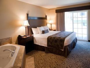 Hotel Western Village Intercourse