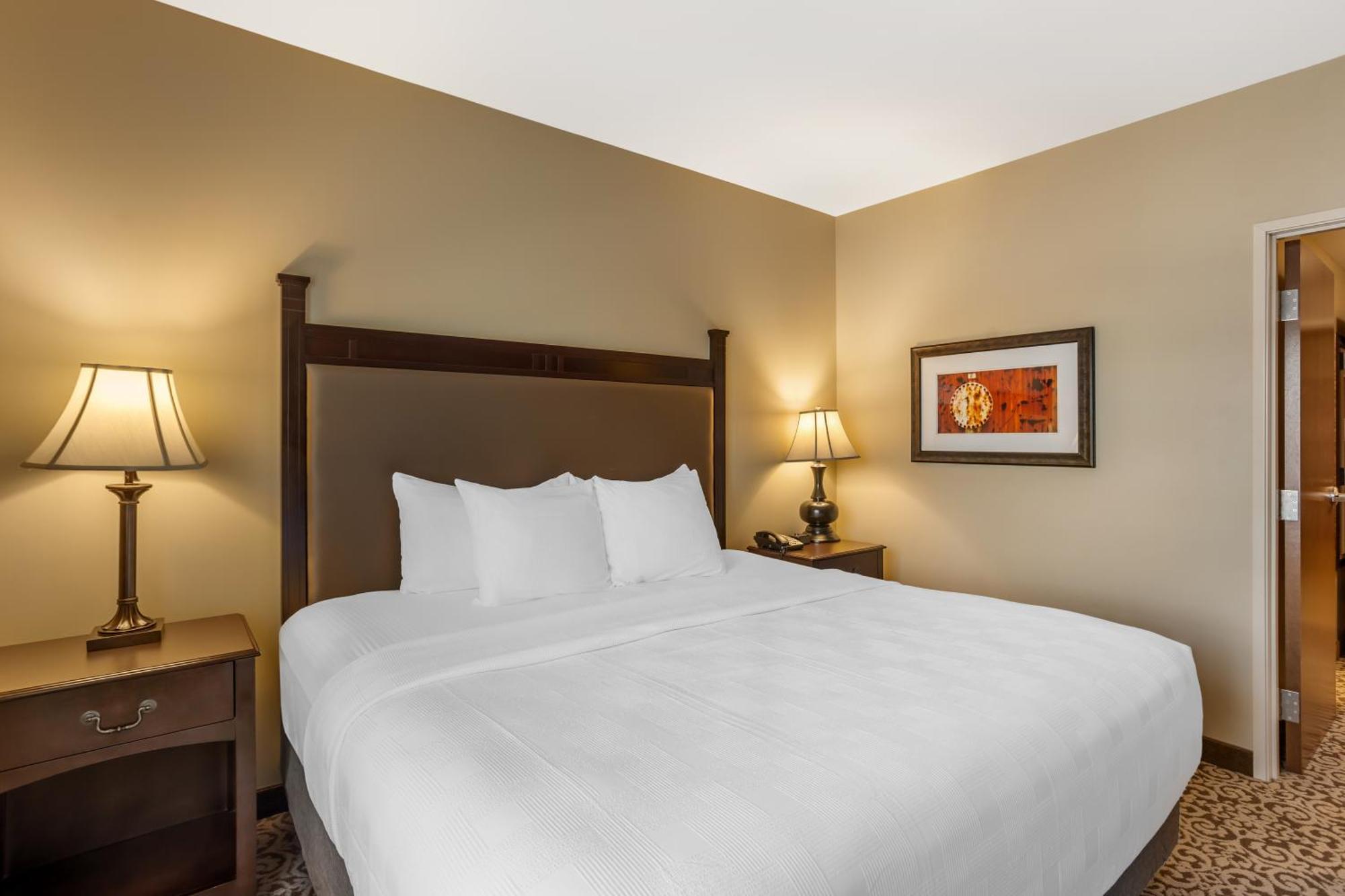 Western Village Hotel Intercourse
