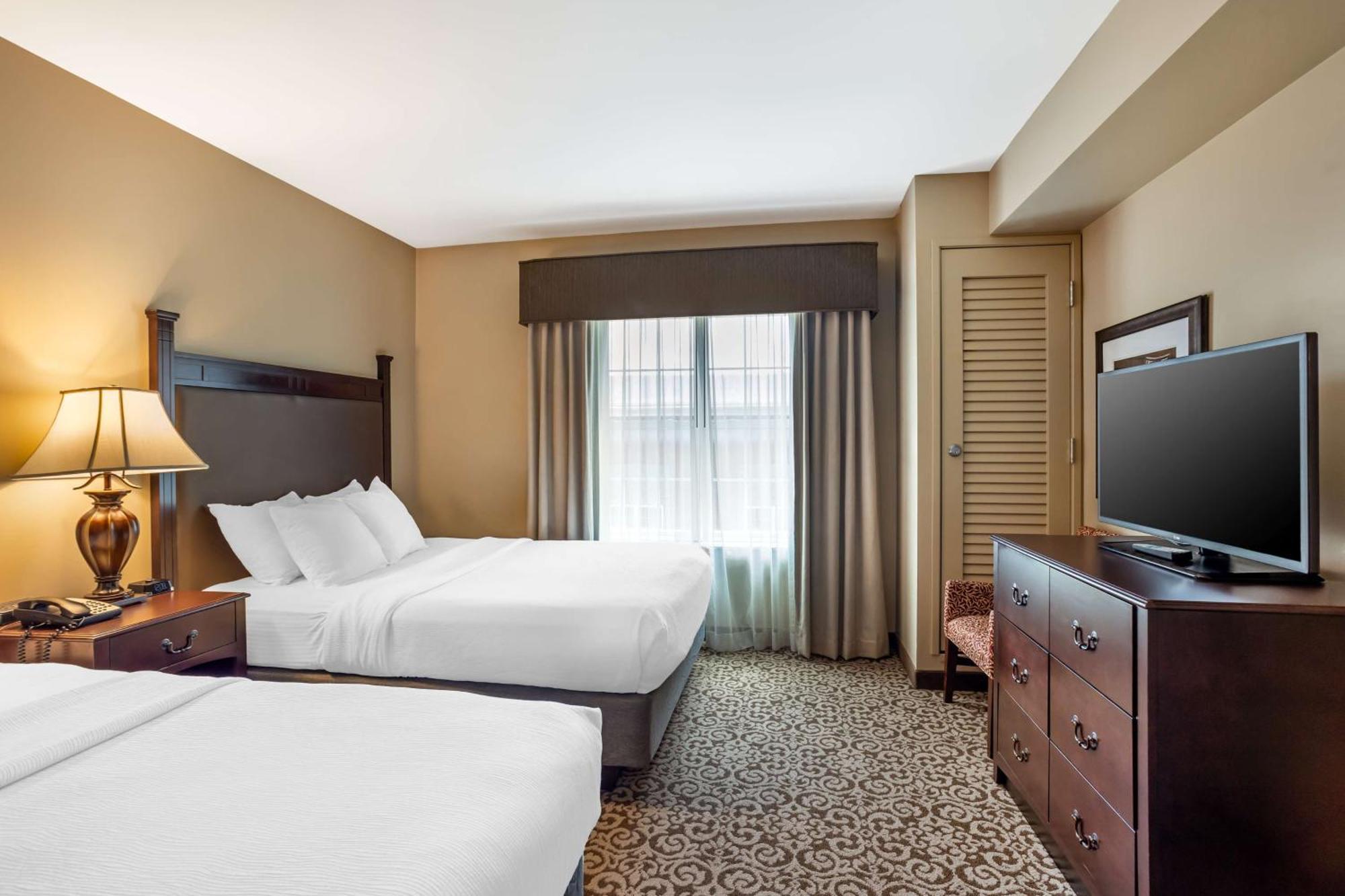 Western Village Hotel 4*