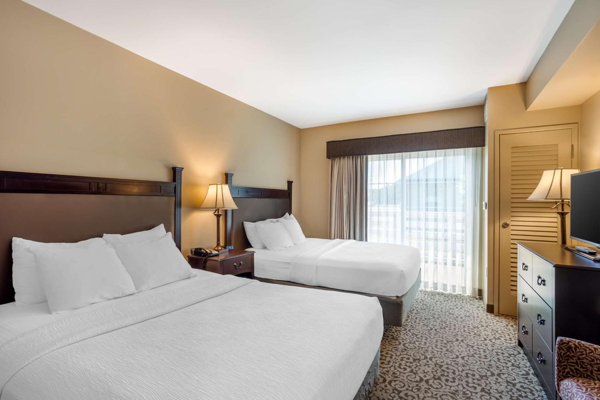 Hotel Western Village Intercourse